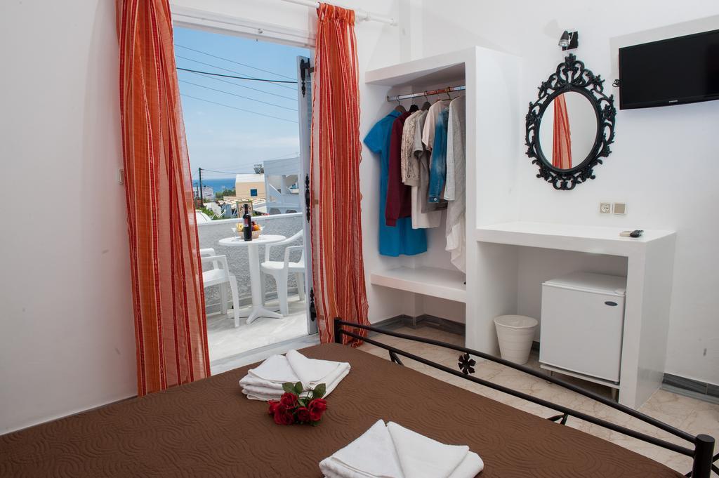 Join Us Low Cost Rooms Kamári Eksteriør bilde