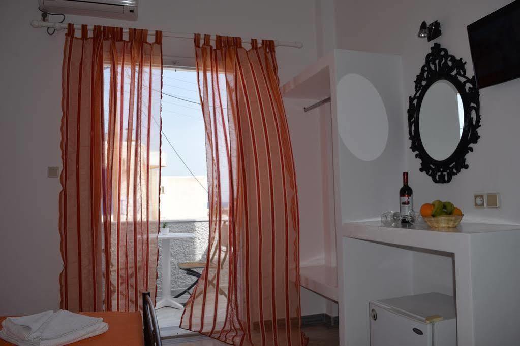 Join Us Low Cost Rooms Kamári Eksteriør bilde