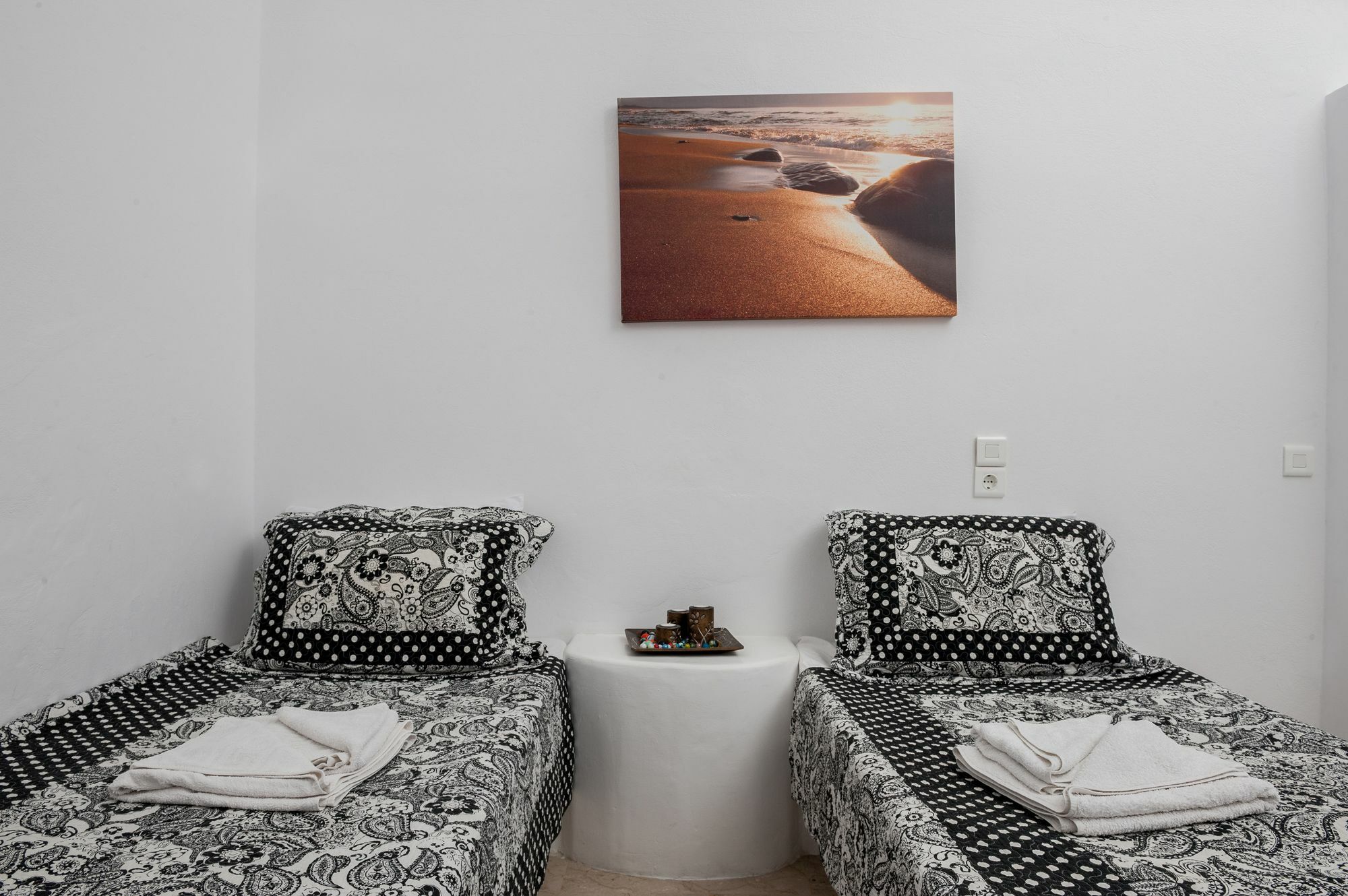 Join Us Low Cost Rooms Kamári Eksteriør bilde