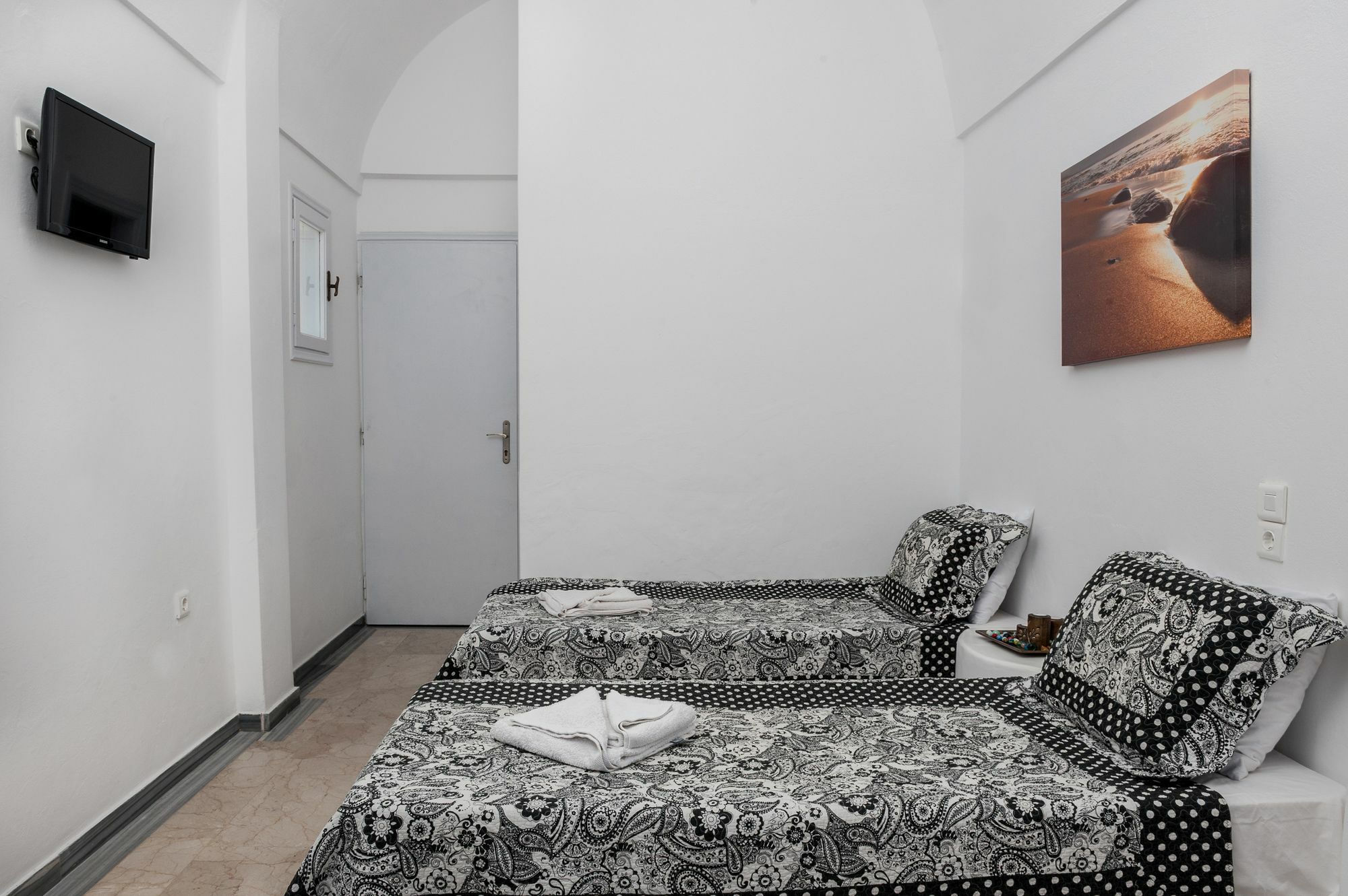 Join Us Low Cost Rooms Kamári Eksteriør bilde