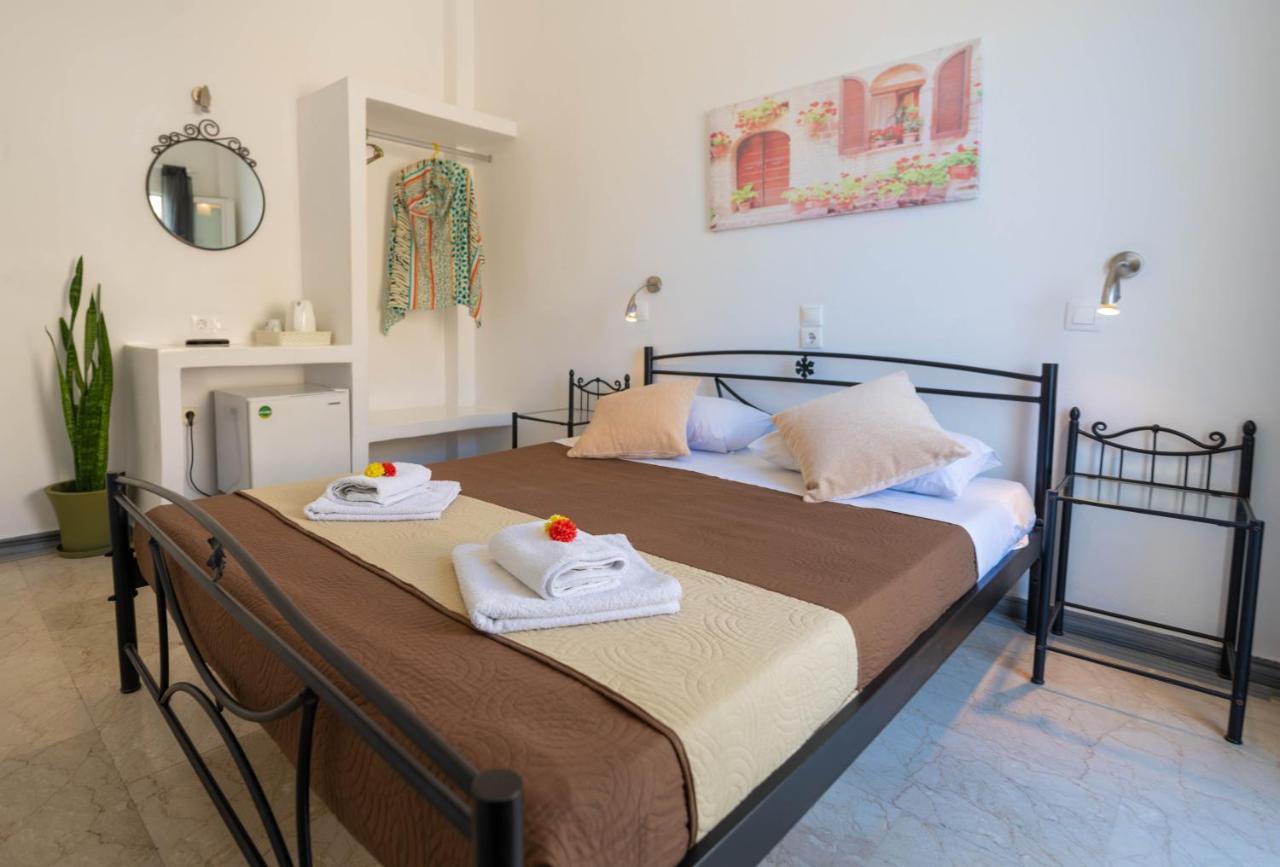 Join Us Low Cost Rooms Kamári Eksteriør bilde